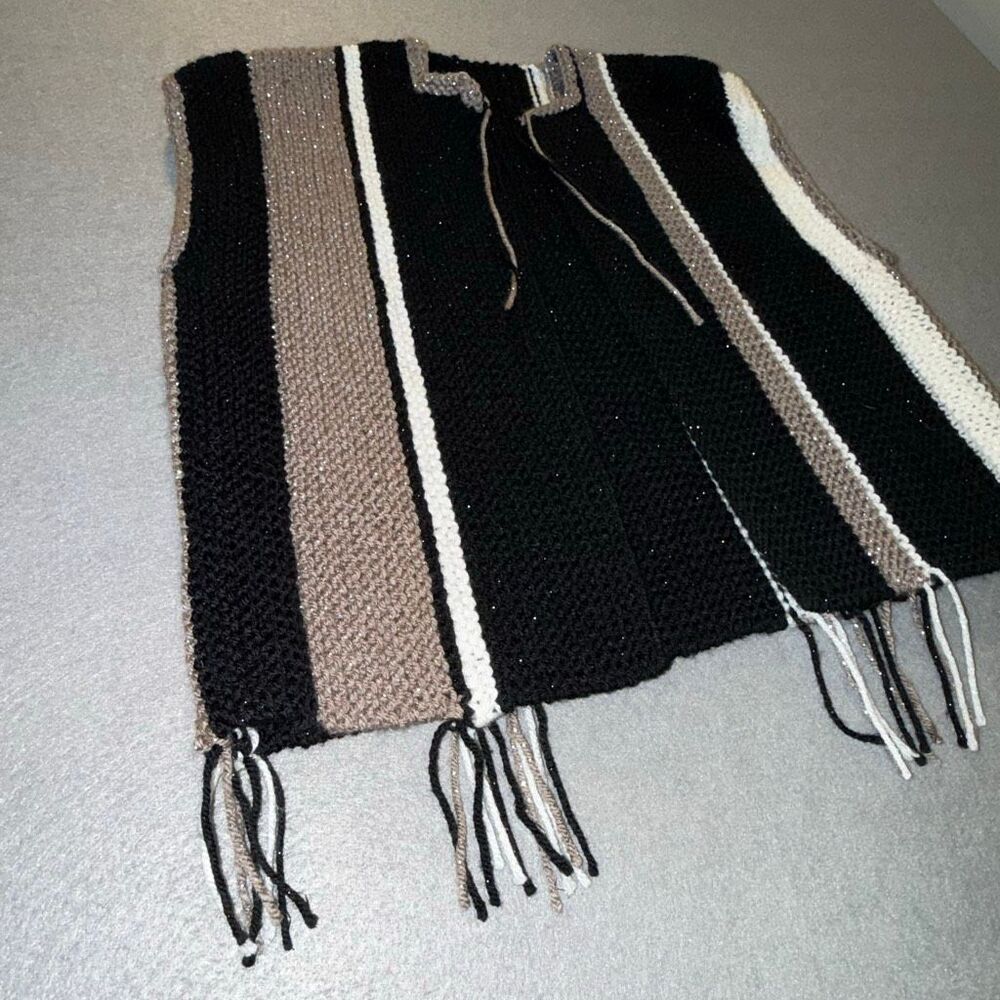 Vintage 1970s Handmade Knit Boho Hippie Southwestern Fringe Vest S M‎ - Picture 2 of 10